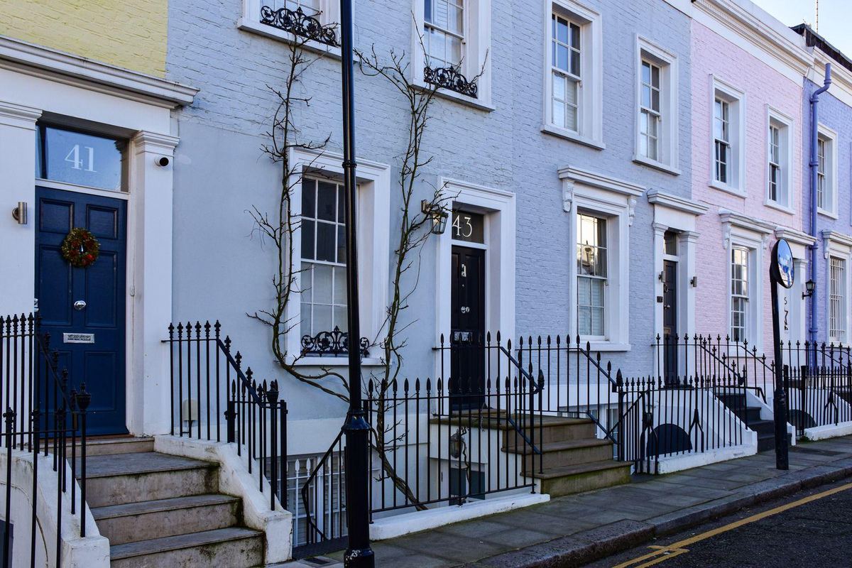 Pastel-coloured Georgian terraced houses in London